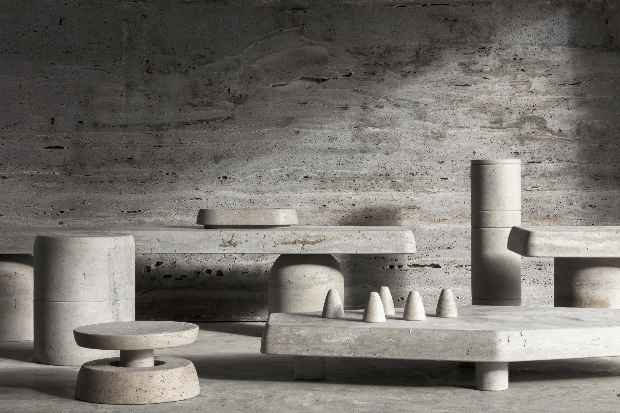 Silver Travertine furniture and wall layout